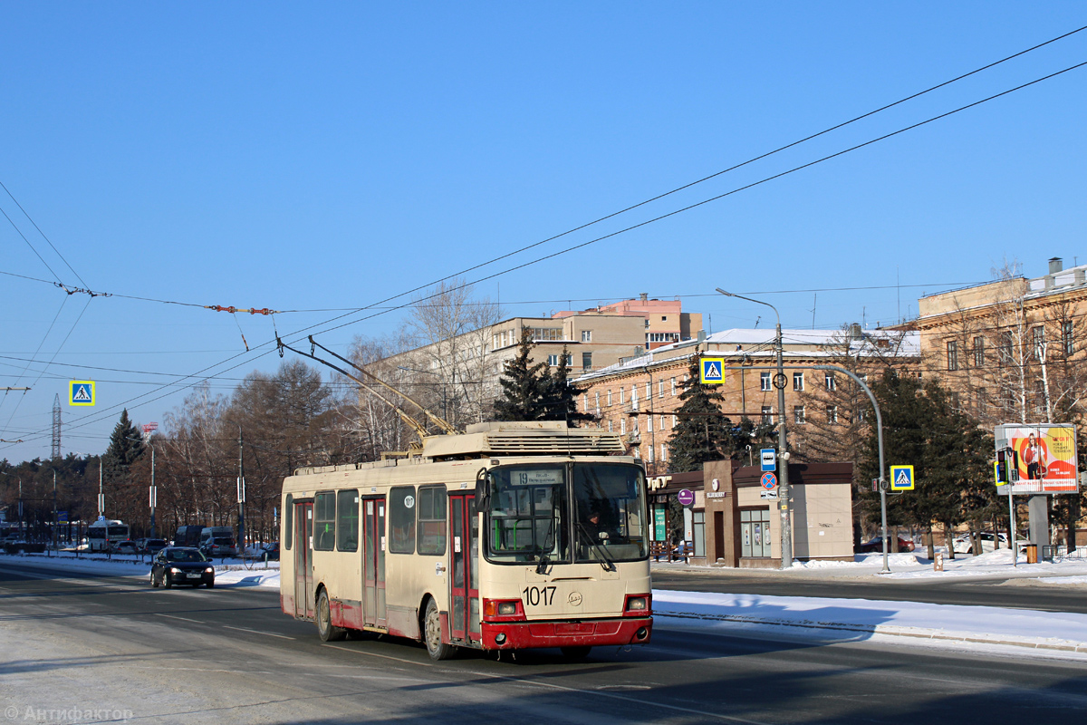 Челябинск, ЛиАЗ-5280 (ВЗТМ) № 1017