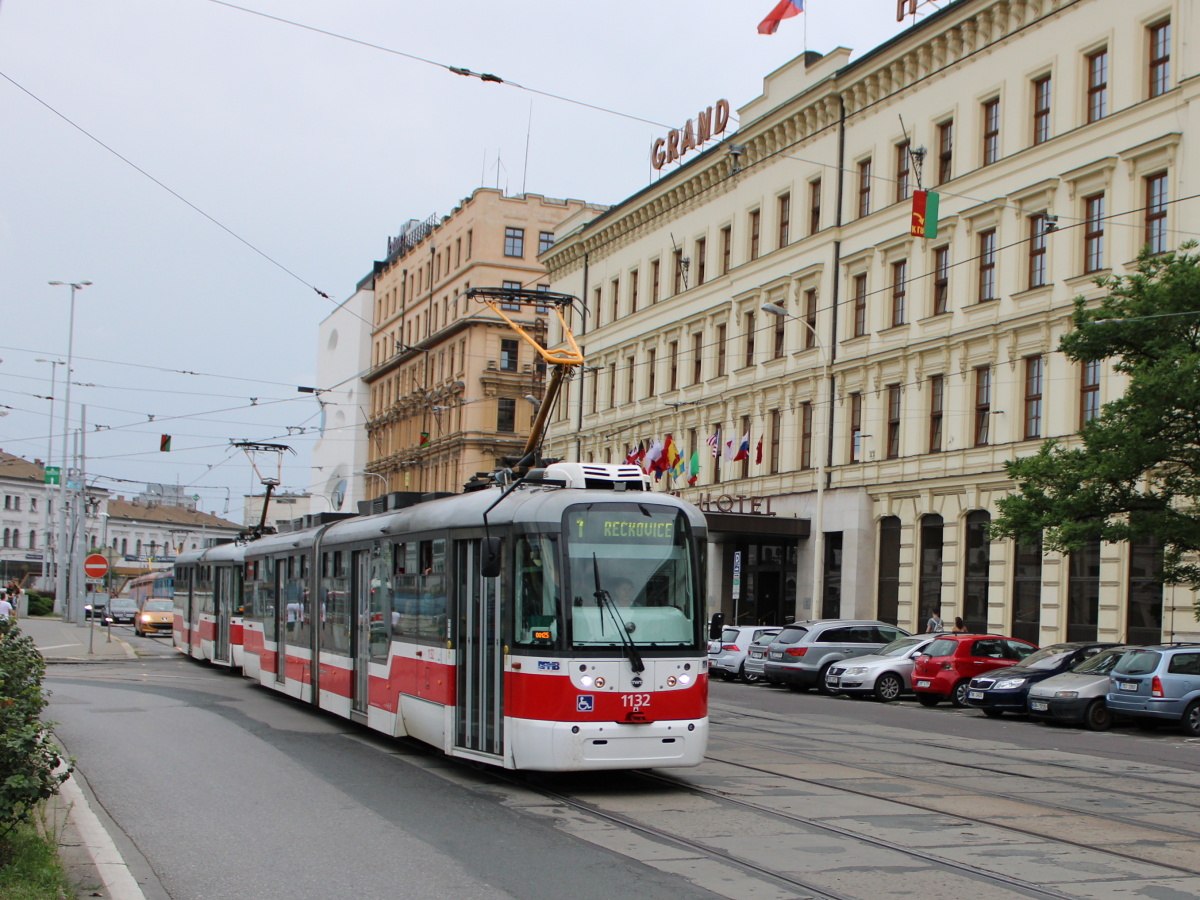 Brno, Vario LF2R.E # 1132