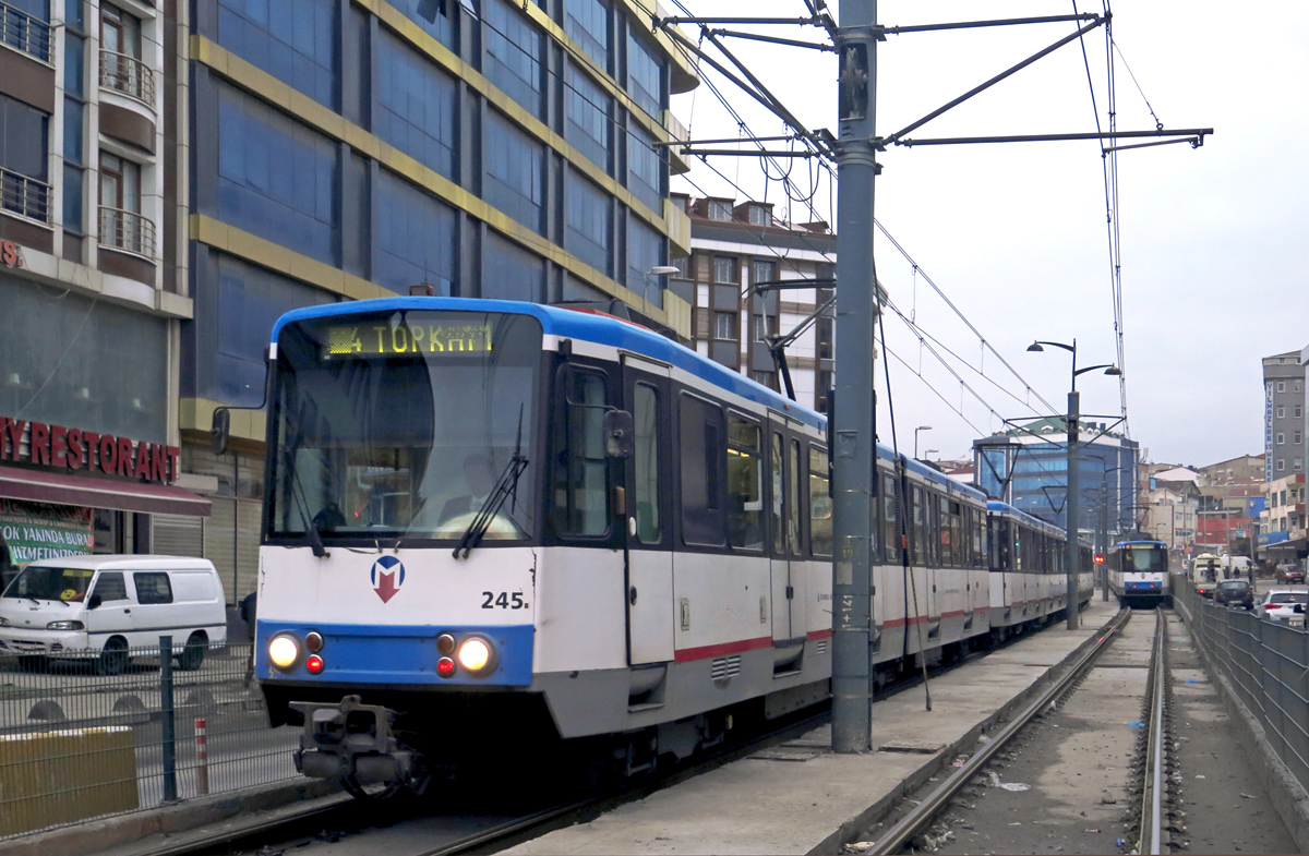 Стамбул, Duewag B80S № 245