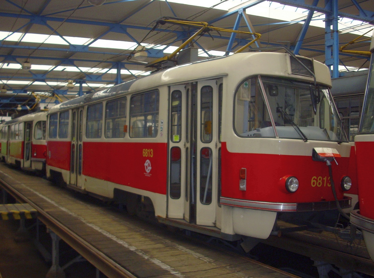 Прага, Tatra T3 № 6813