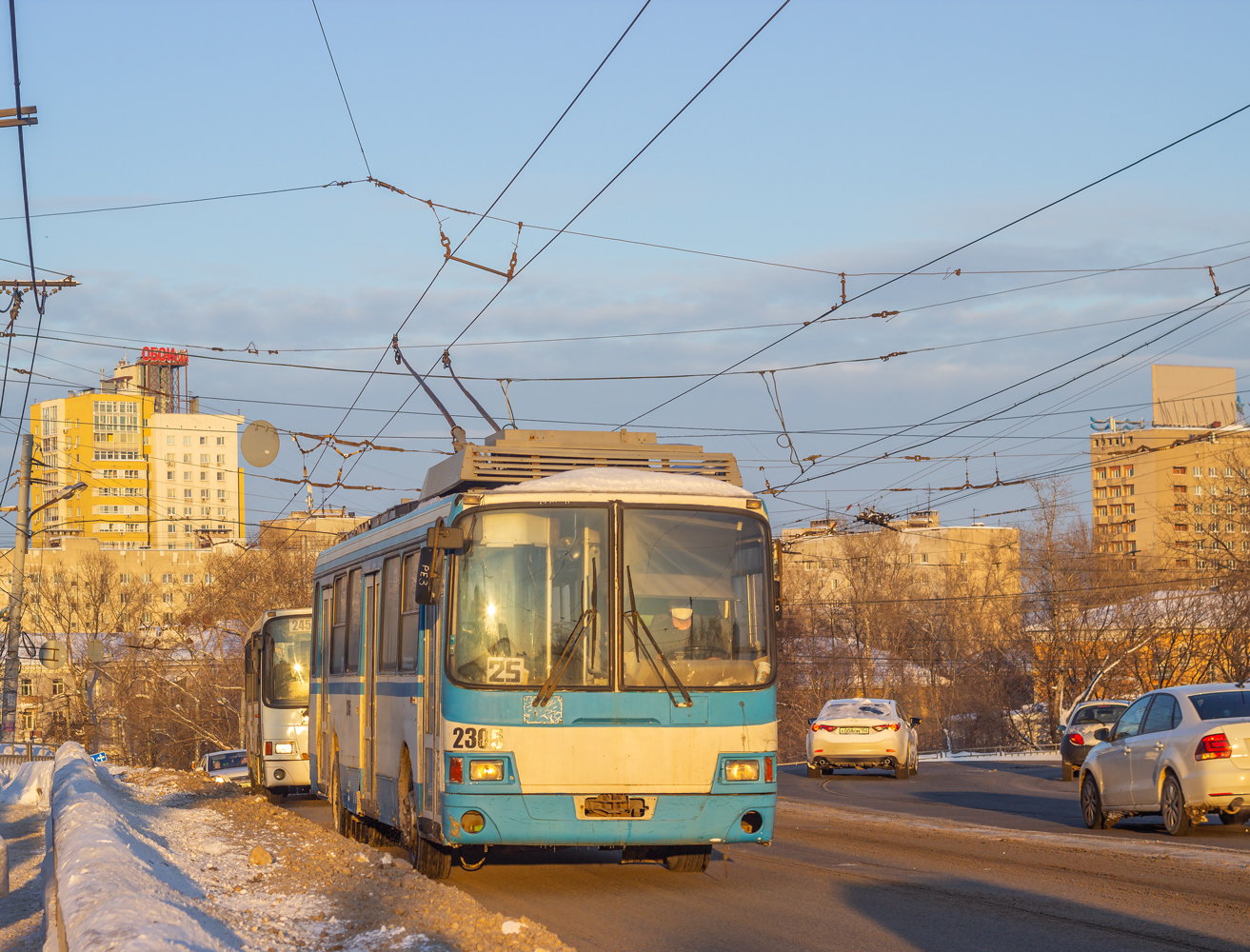 Нижний Новгород, ЛиАЗ-5280 (ВЗТМ) № 2305