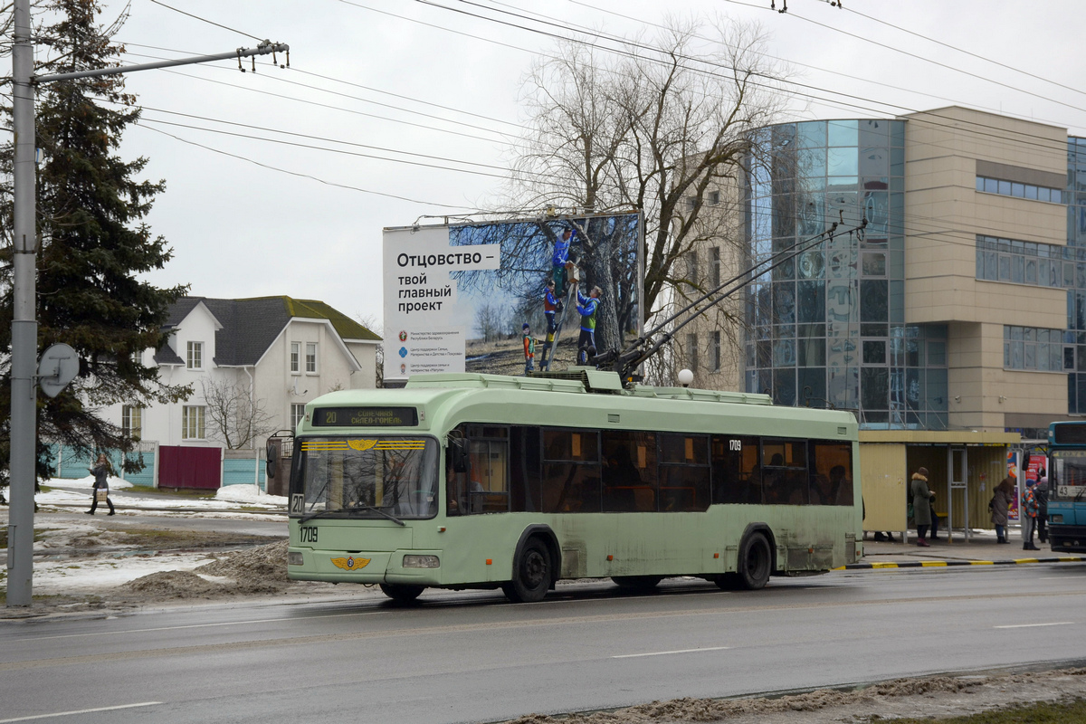 Гомель, БКМ 32102 № 1709
