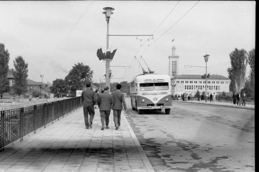 Пловдив, МТБ-82 № 135; Пловдив — Исторически снимки — Тролейбуси • Исторические фотографии — Троллейбусов Пловдив, МТБ-82 № 135; Пловдив — Исторически снимки — Тролейбуси • Исторические фотографии — Троллейбусов