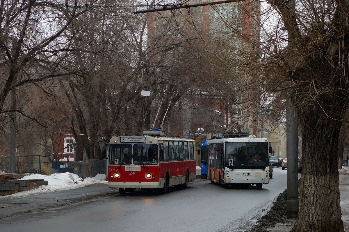 Saratov, ZiU-682G-016  [Г0М] Br. 1246; Saratov, Trolza-5265.00 “Megapolis” Br. 1300; Saratov — Terminus stations