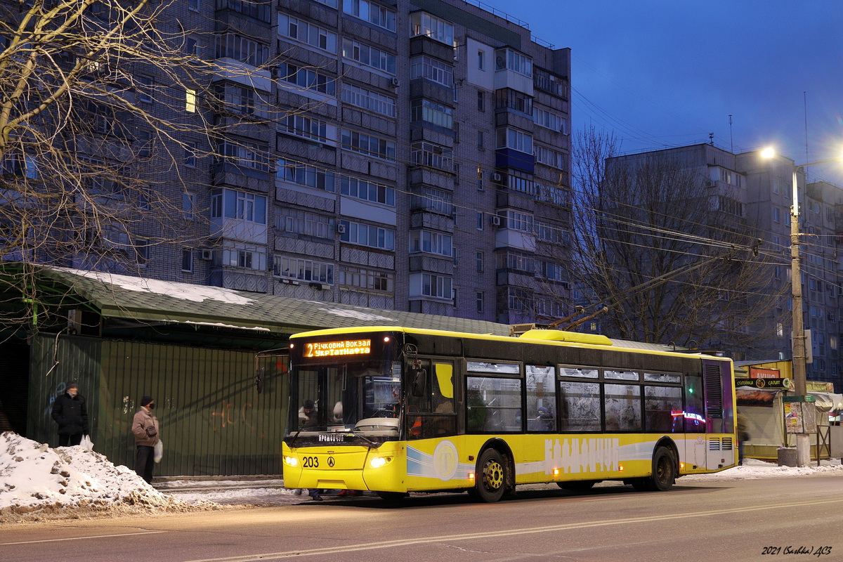 Кременчуг, ЛАЗ E183D1 № 203