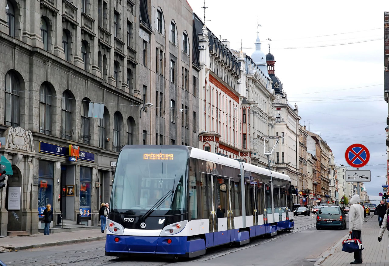 Рига, Škoda 15T ForCity Alfa Riga № 57027