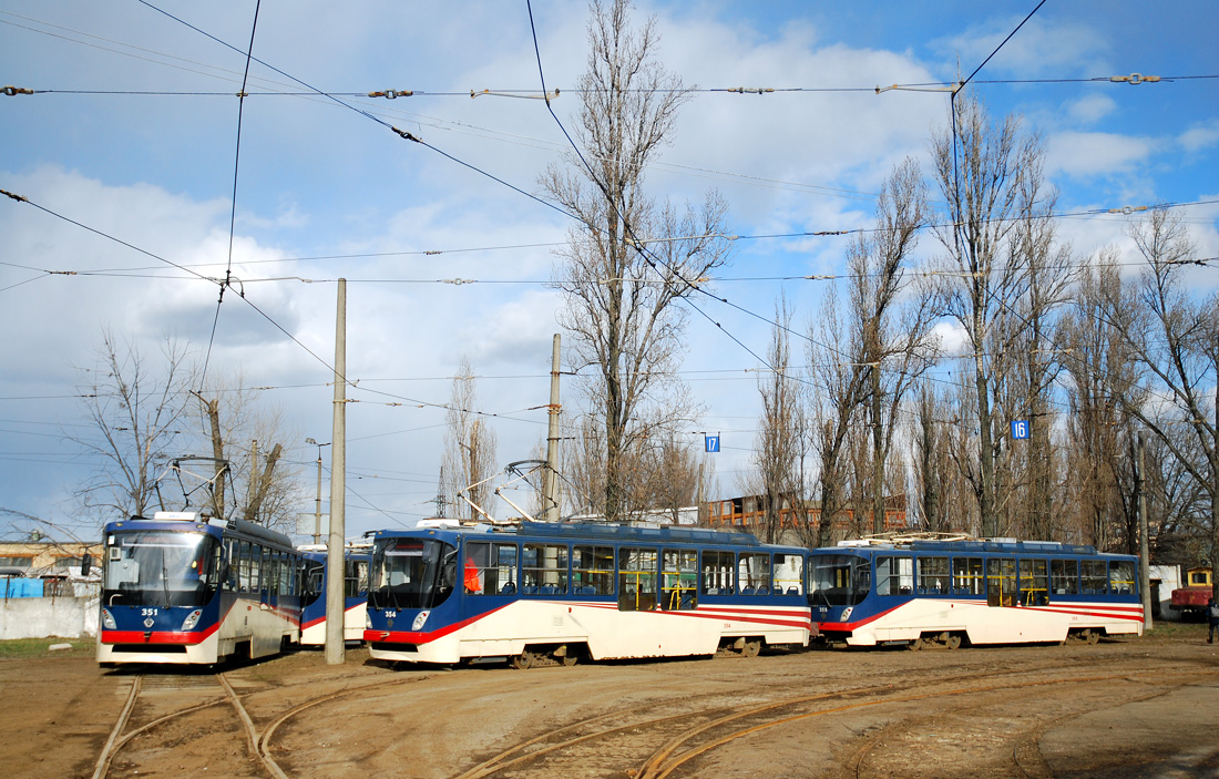 Kijev, K1M Br. 351; Kijev, K1M Br. 354; Kijev, K1M Br. 355