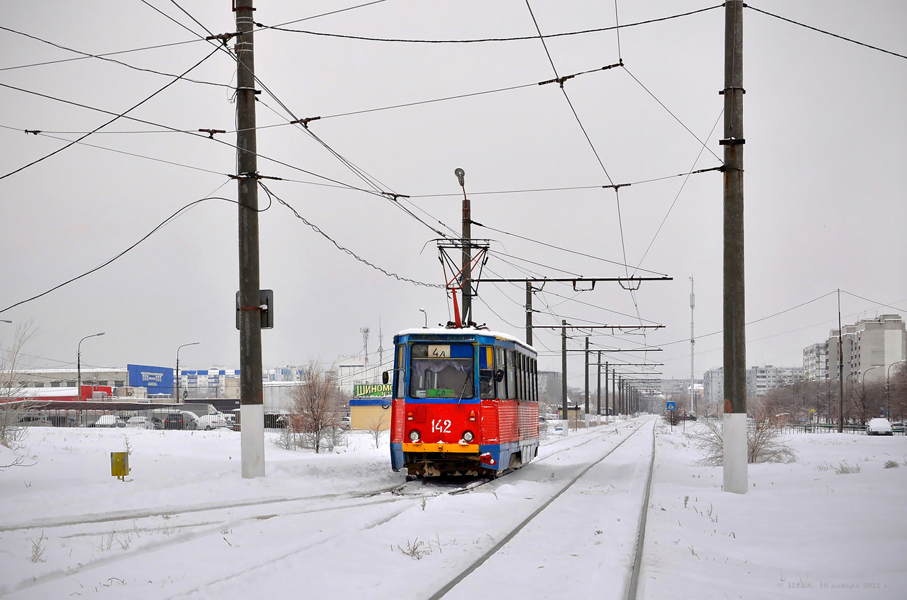 Волжский, 71-605 (KTM-5M3) № 142
