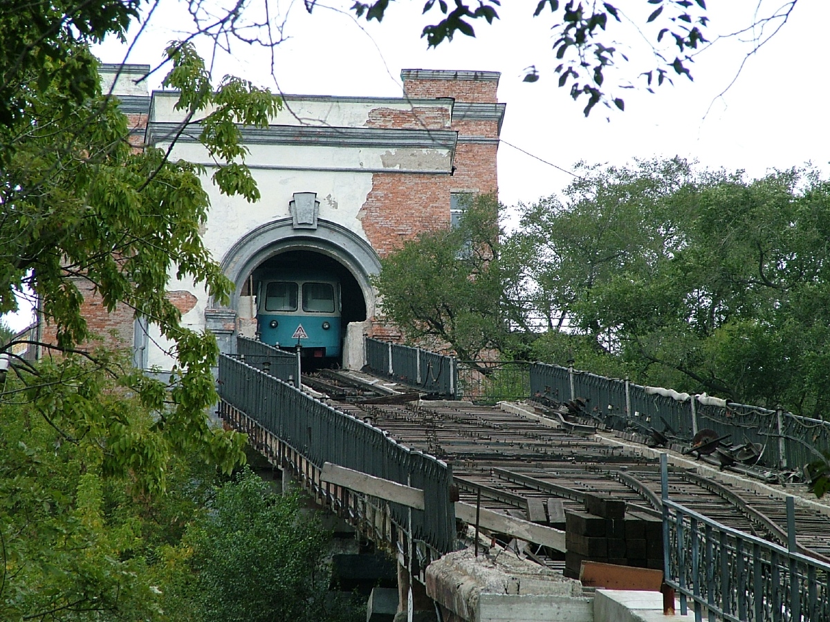 Владивосток, ЛВРЗ-1 № 1; Владивосток — Фуникулёр