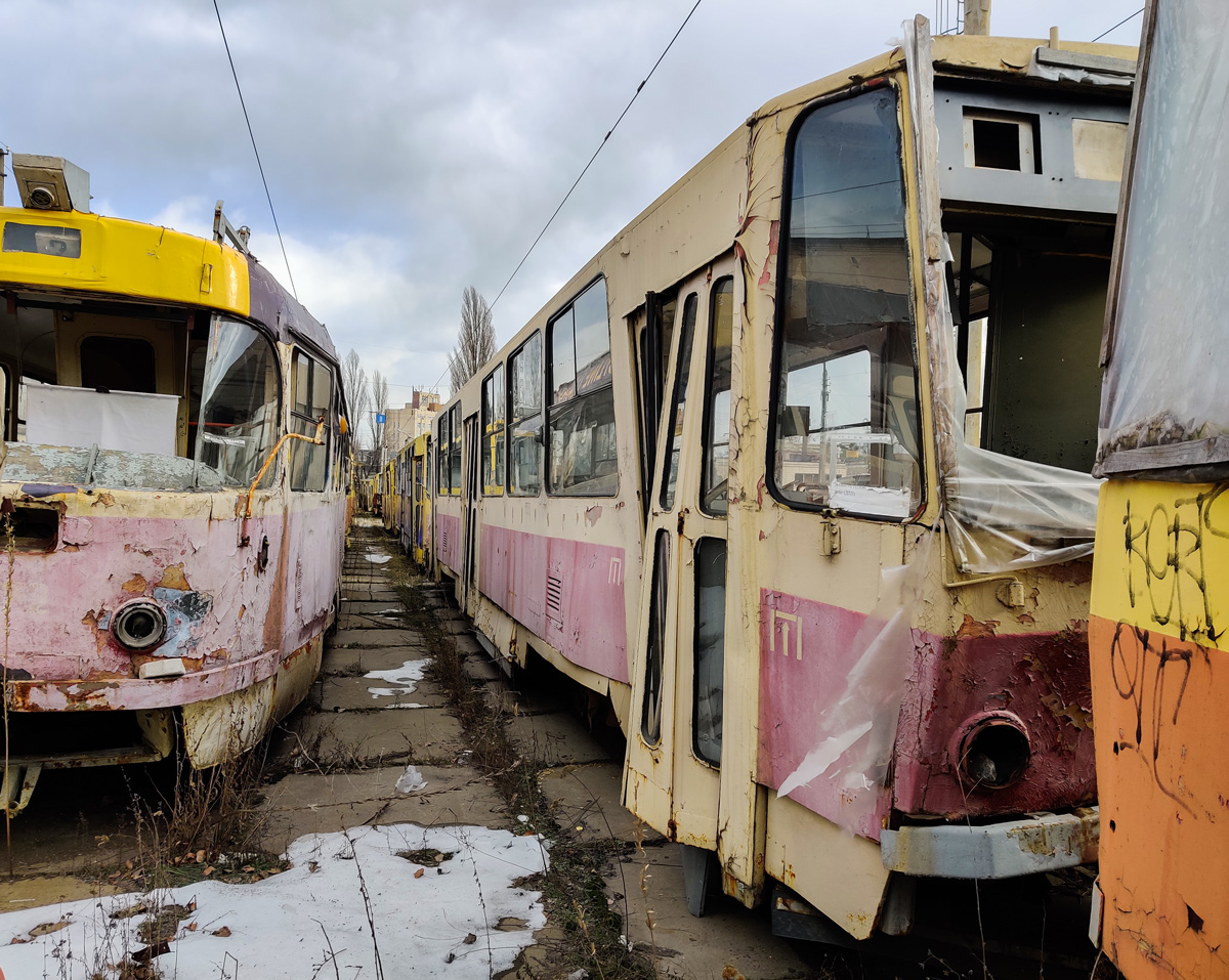 Киев, Tatra T6B5SU № 063; Киев, Tatra T3SU № 5672