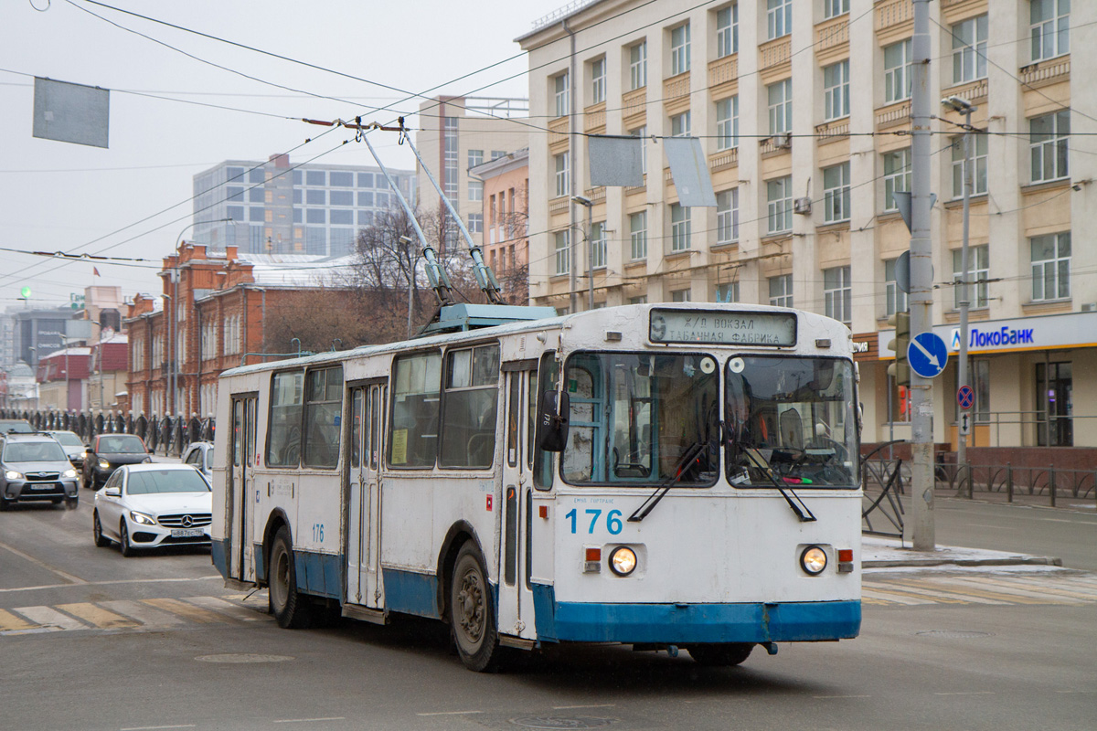 Екатеринбург, ЗиУ-682Г [Г00] № 176