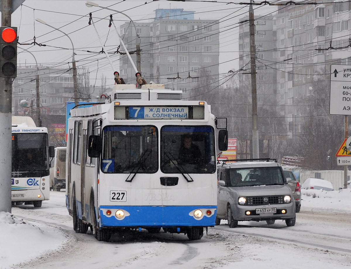 Омск, ЗиУ-682Г-016.02 № 227 Омск, ЗиУ-682Г-016.02 № 227