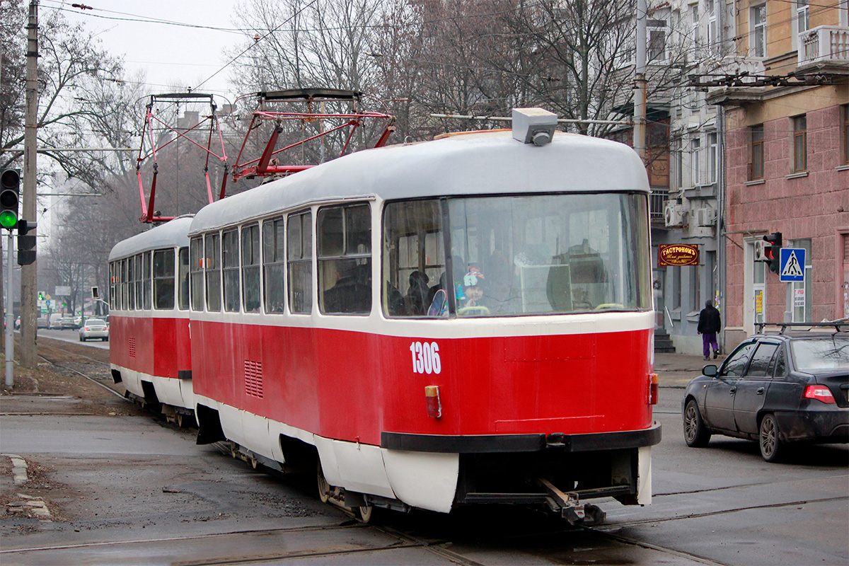 Днепр, Tatra T3SU № 1306