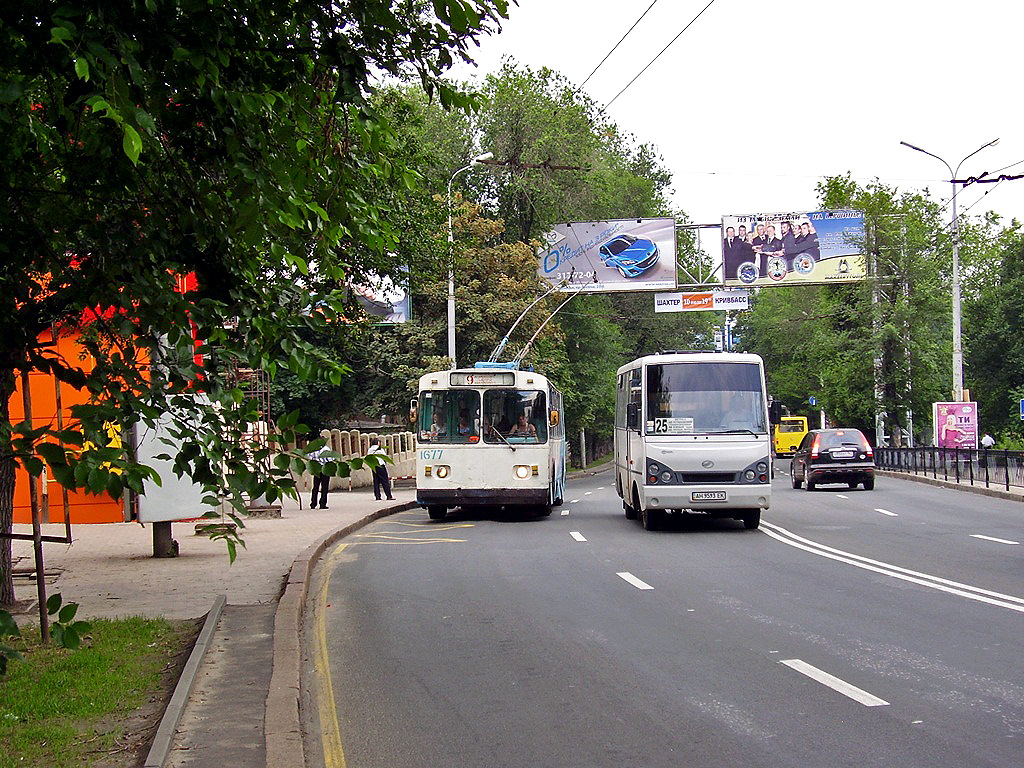 Донецк, ЗиУ-682В № 1677