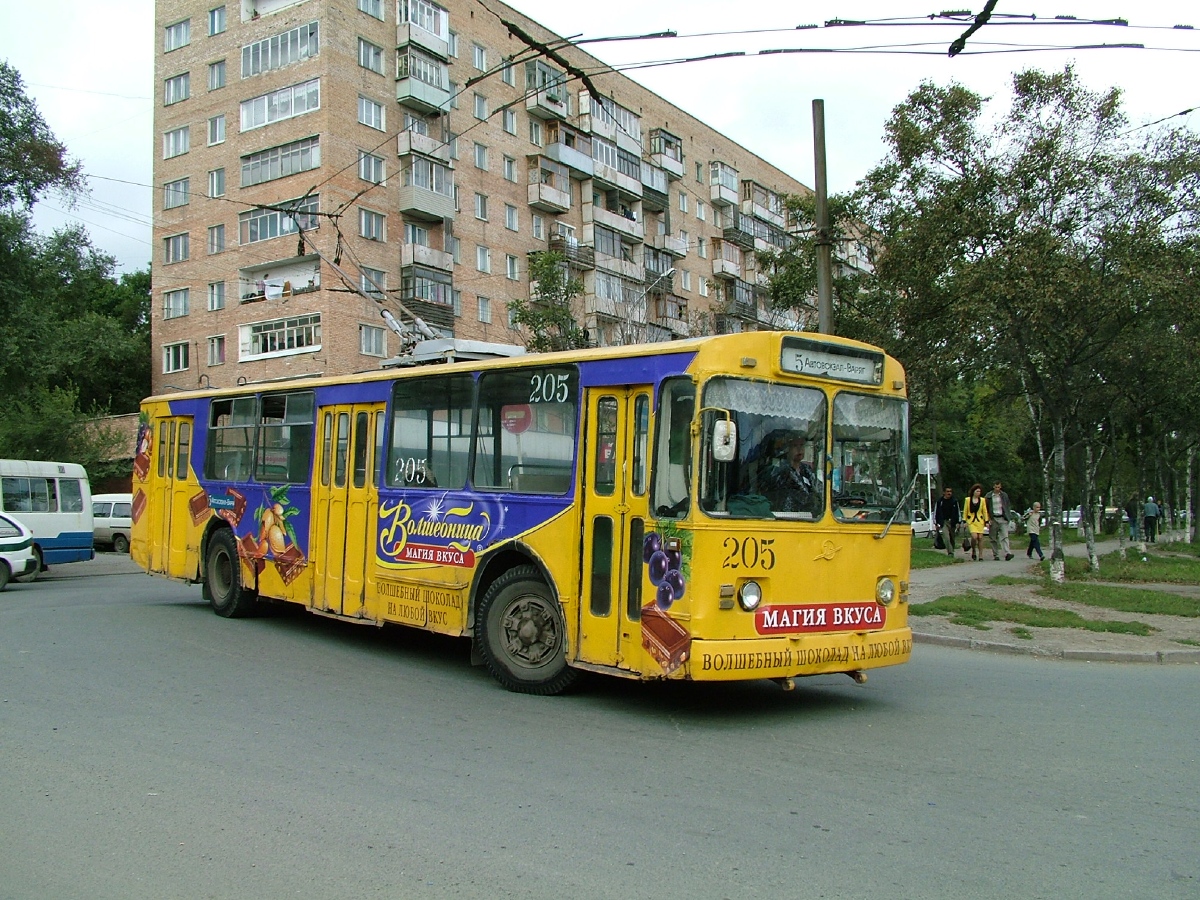 Владивосток, ЗиУ-682В-012 [В0А] № 205