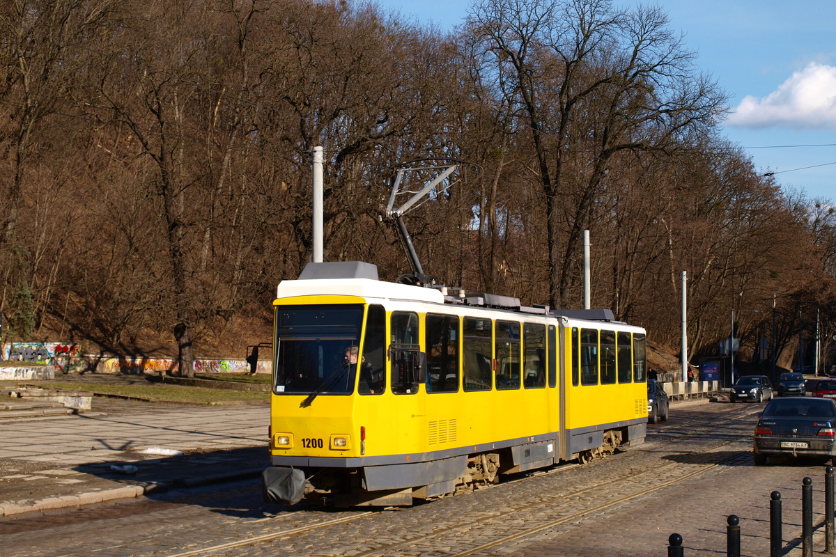 Львов, Tatra KT4DM № 1200
