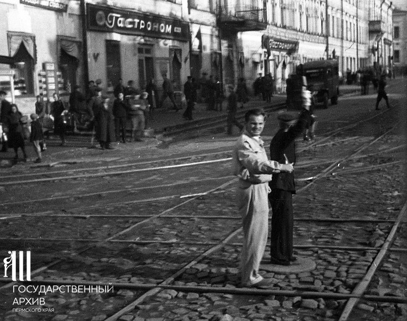 Пермь — Старые фотографии; Пермь — Трамвайные линии и инфраструктура