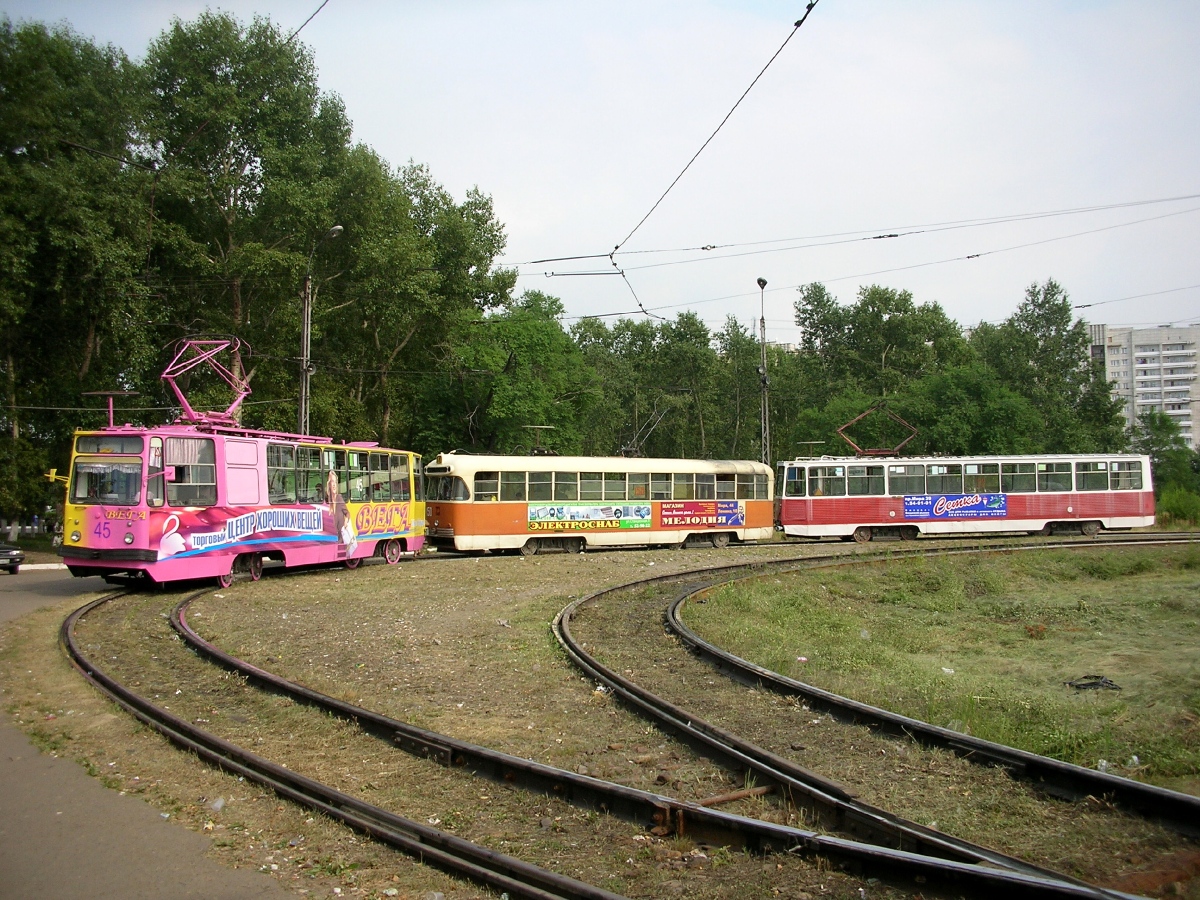 Комсомольск-на-Амуре, 71-132 (ЛМ-93) № 45; Комсомольск-на-Амуре, РВЗ-6М2 № 150; Комсомольск-на-Амуре, 71-605А № 33