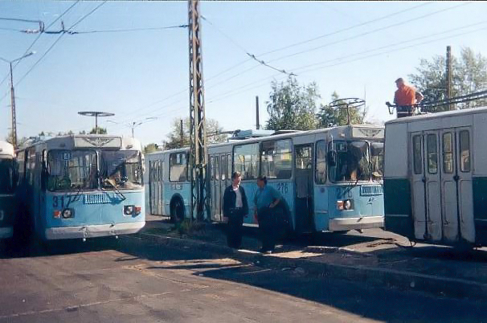 Петрозаводск, ЗиУ-682Г [Г00] № 317; Петрозаводск, ЗиУ-682Г [Г00] № 276