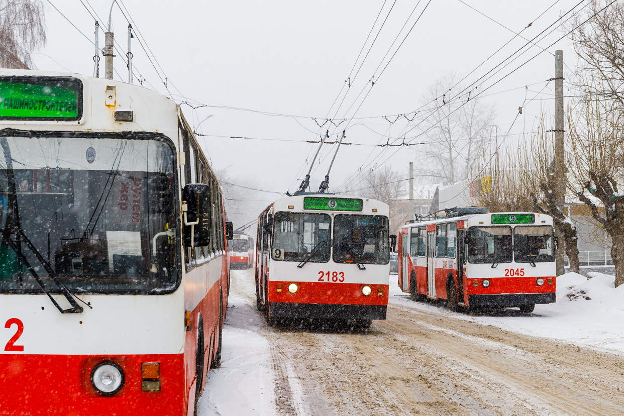 Ижевск, ЗиУ-682В-012 [В0А] № 2183; Ижевск, ЗиУ-682В-012 [В0А] № 2045