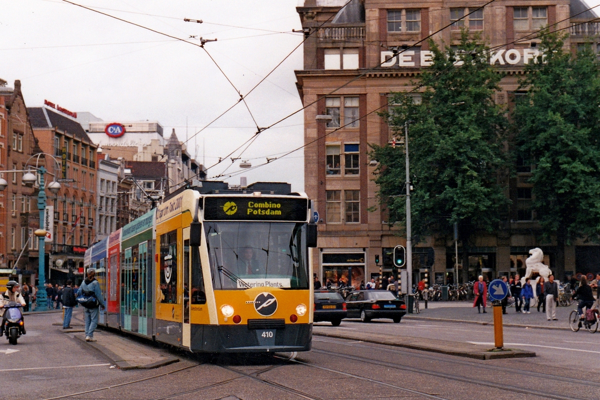 Потсдам, Siemens Combino № 410; Амстердам — Иностранные трамваи в штатном режиме
