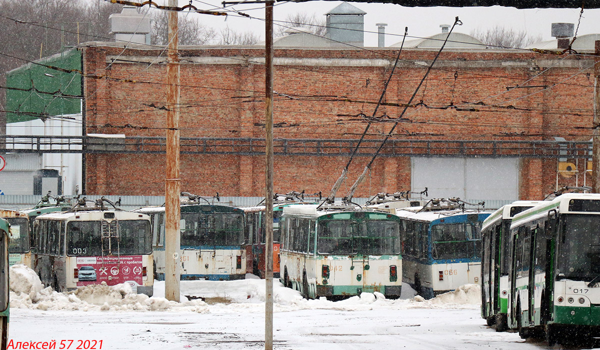 Орёл, ЗиУ-682Г-016 (018) № 042; Орёл — Троллейбусное депо