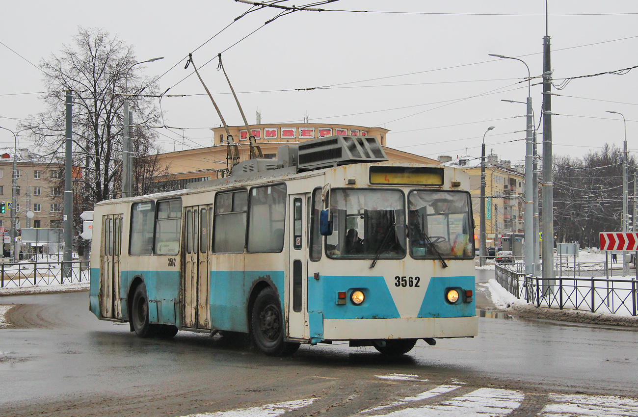 Нижний Новгород, Нижтролл (ЗиУ-682Г) № 3562