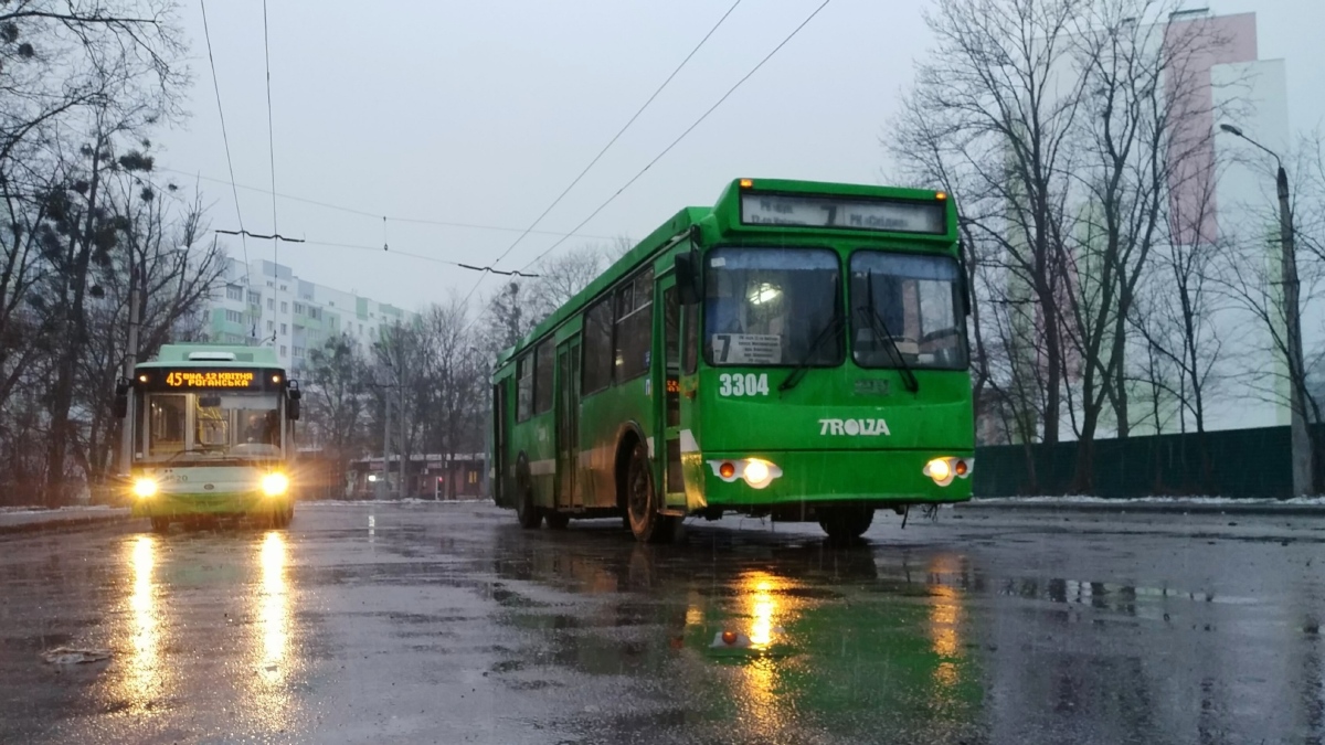 Харьков, ЗиУ-682Г-016.02 № 3304