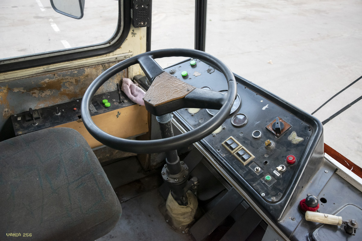 Житомир, Škoda 14Tr02 № 098