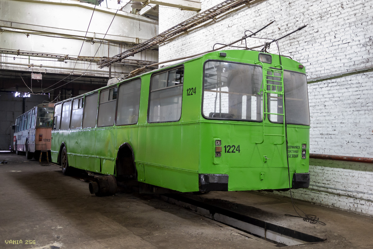 Житомир, ЗиУ-682В [В00] № 1224