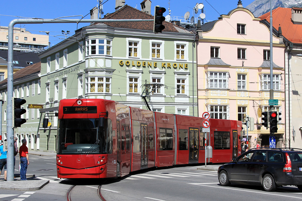 Инсбрук, Bombardier Flexity Outlook № 303