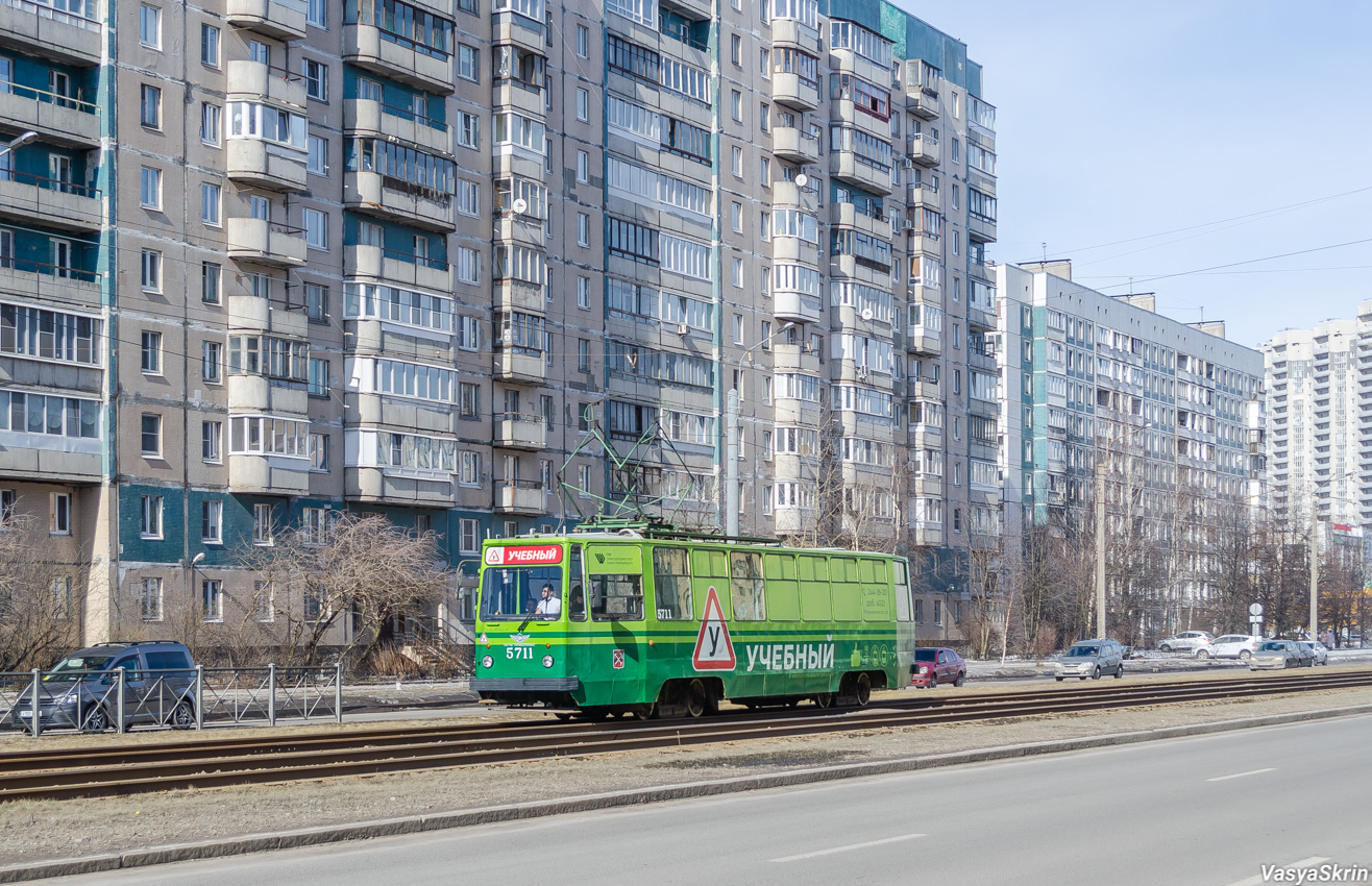 Saint-Petersburg, LM-68M č. 5711
