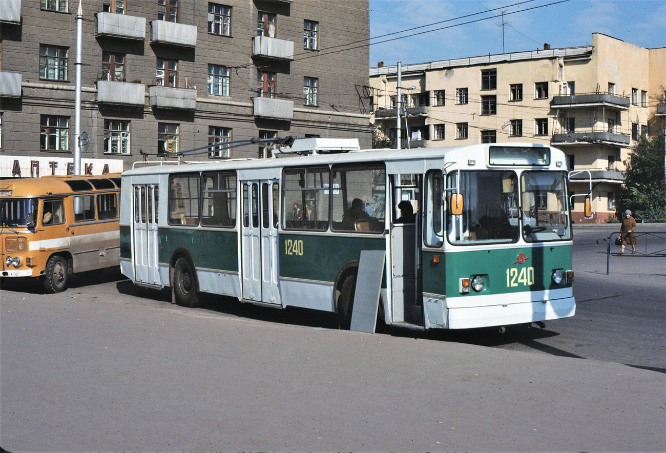 Новосибирск, ЗиУ-682В-013 [В0В] № 1240