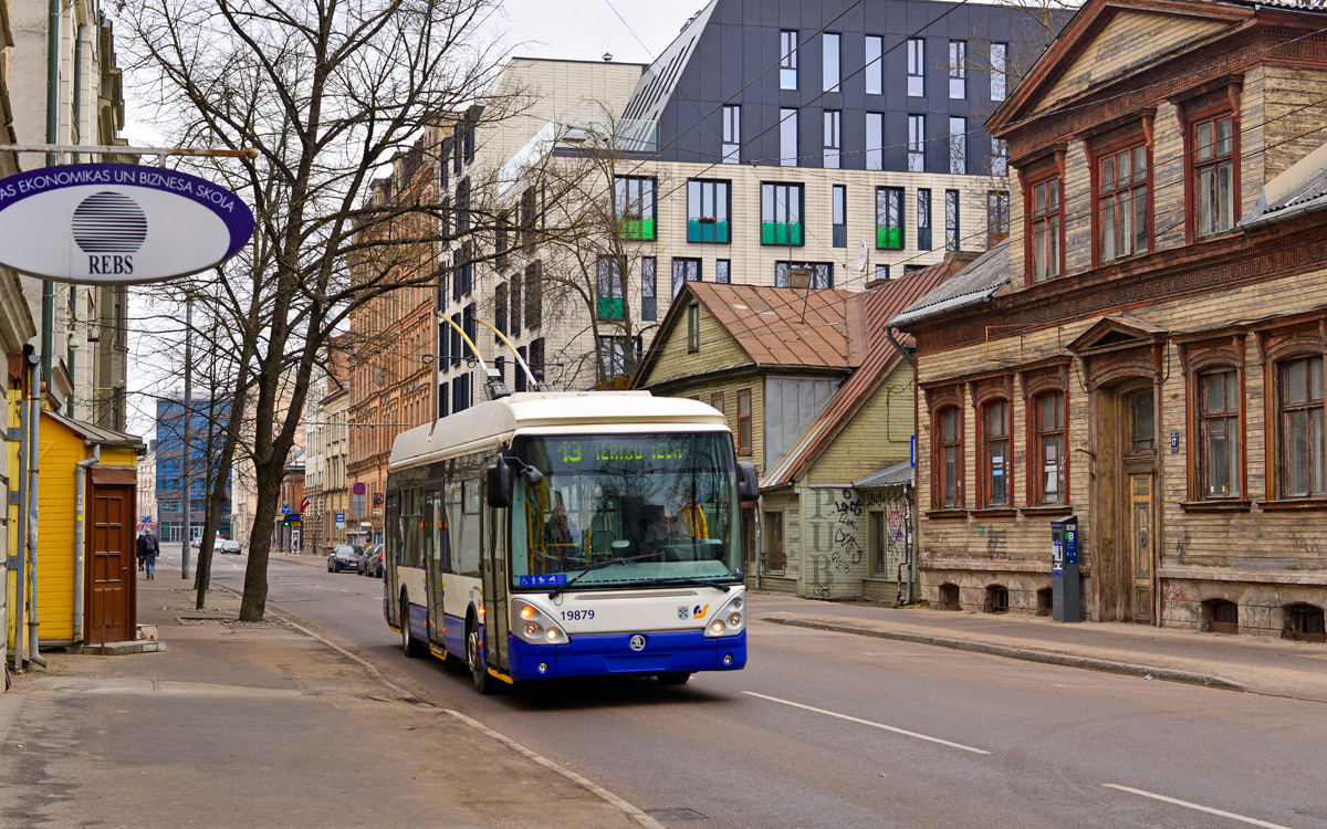 Рига, Škoda 24Tr Irisbus Citelis № 19879