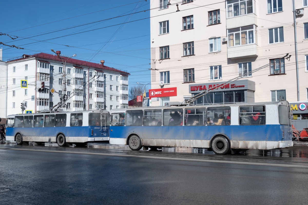 Чебоксары, ЗиУ-682Г-012 [Г0А] № 748; Чебоксары, ЗиУ-682Г-012 [Г0А] № 758