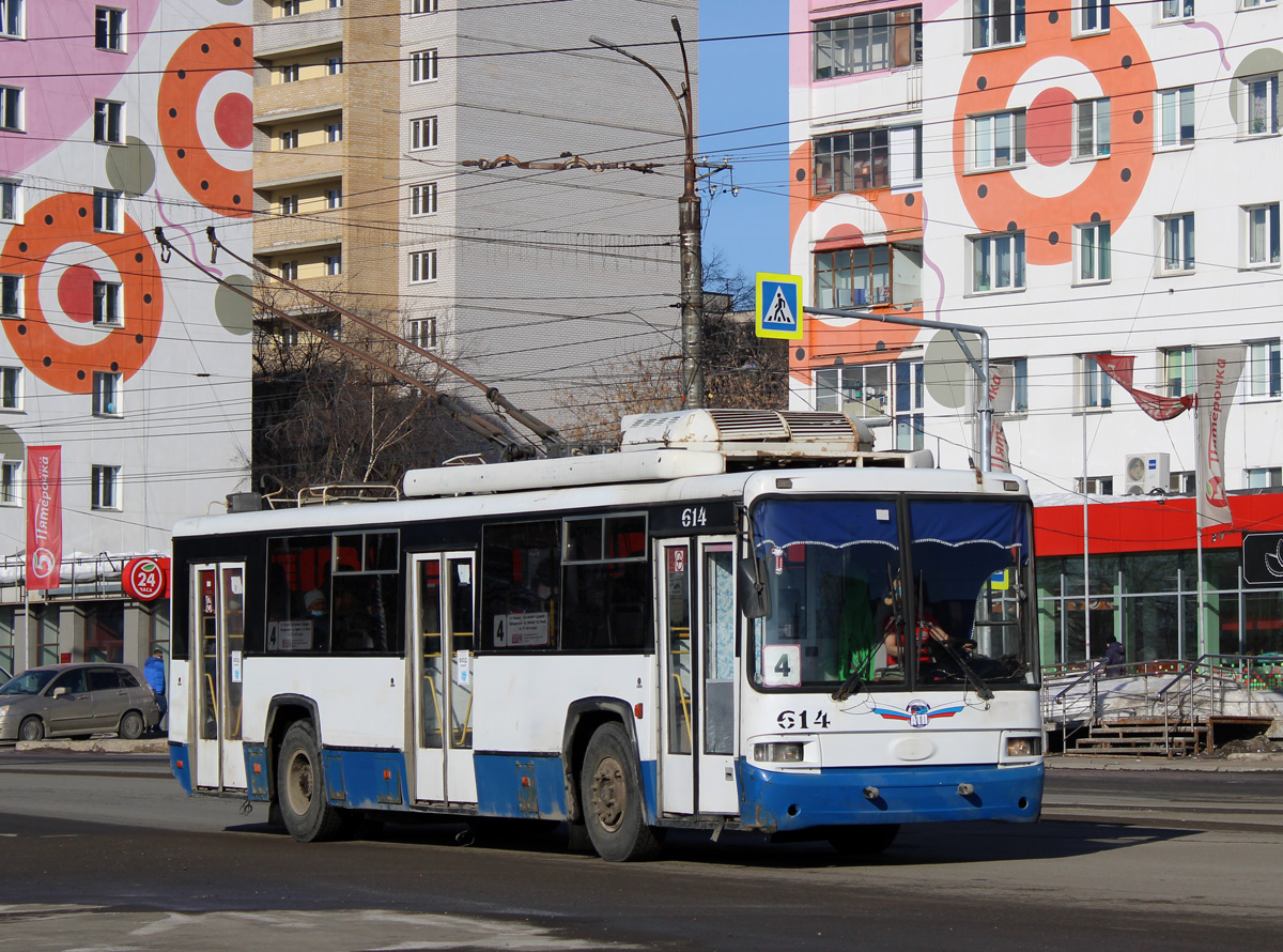 Киров, БТЗ-52768Р № 614