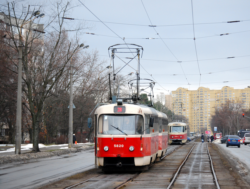 Kijev, Tatra T3SUCS — 5820