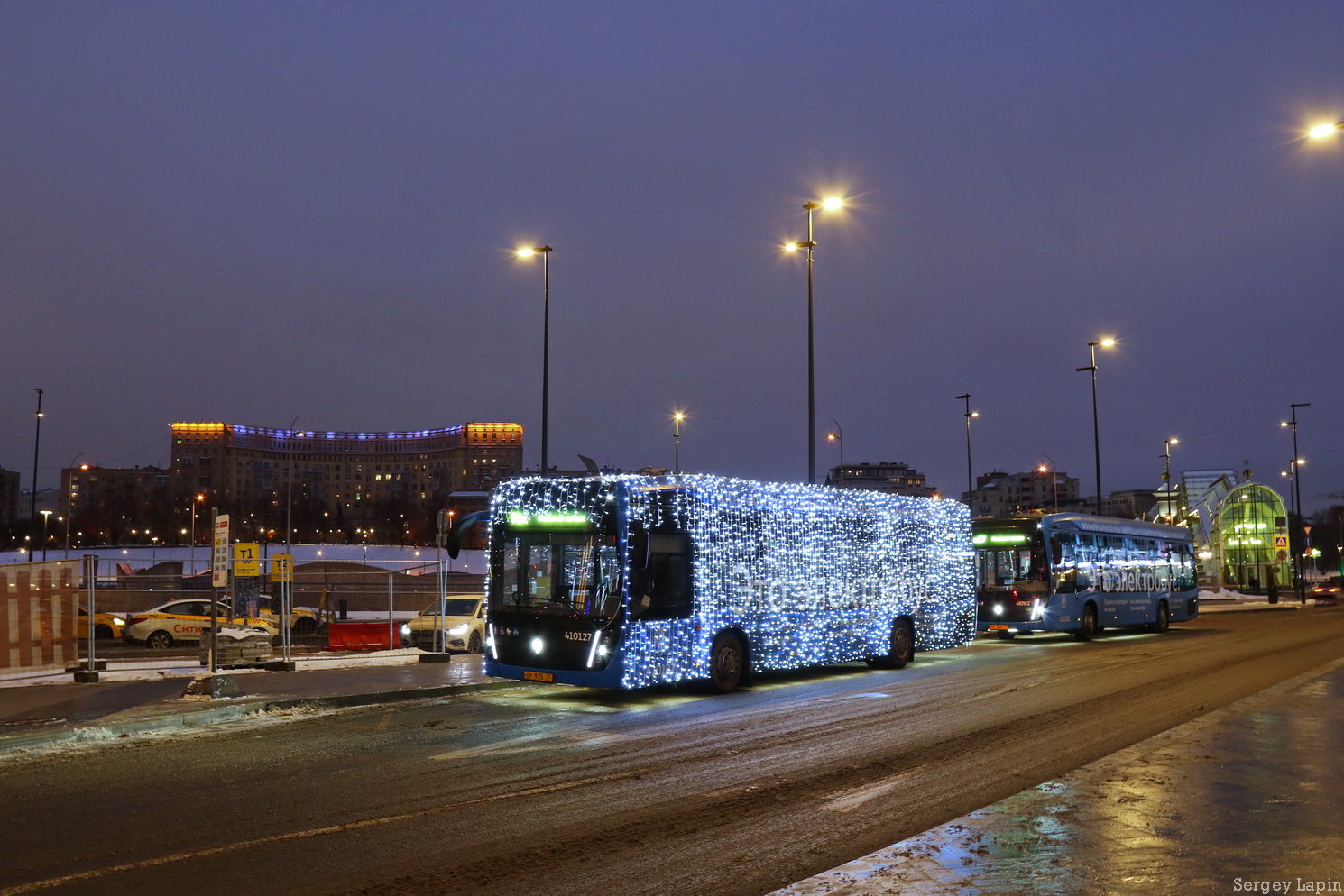 Москва, КАМАЗ-6282 № 410127