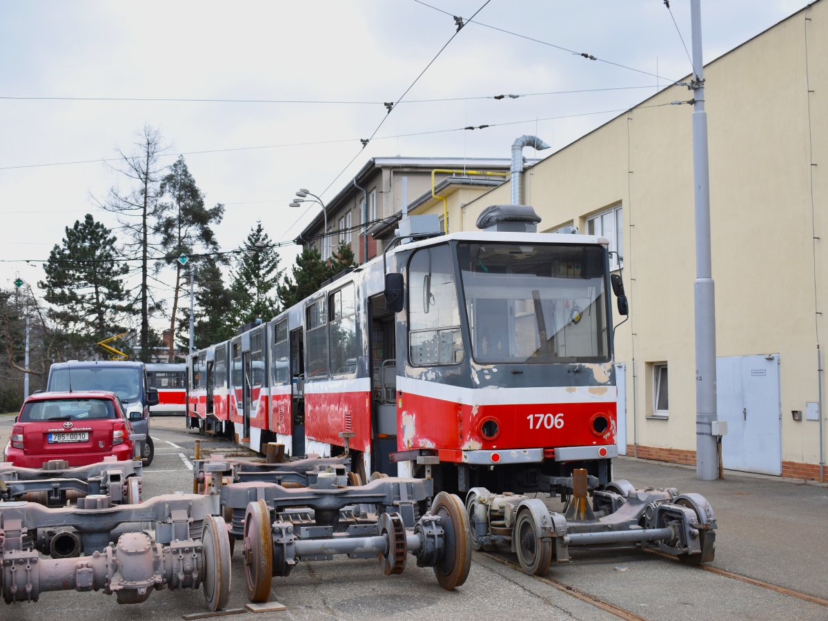 Брно, Tatra KT8D5R.N2 № 1706; Оборудование электротранспорта — Разное Брно, Tatra KT8D5R.N2 № 1706; Оборудование электротранспорта — Разное