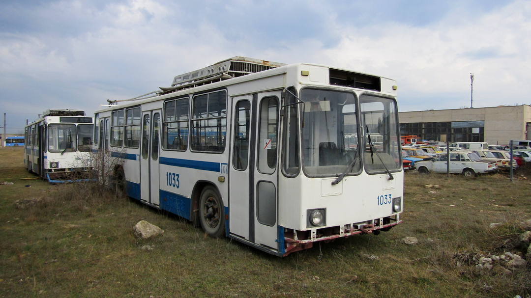 Севастополь, ЮМЗ Т2 № 1033