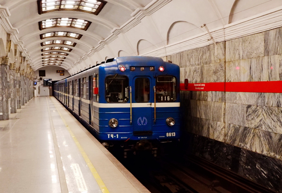 Szentpétervár, Ema-502 — 6613