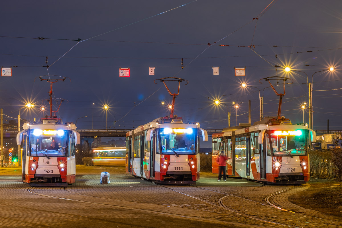 Sankt Peterburgas, 71-153 (LM-2008) nr. 1433; Sankt Peterburgas, 71-152 (LVS-2005) nr. 1114; Sankt Peterburgas, 71-152 (LVS-2005) nr. 1124 Sankt Peterburgas, 71-153 (LM-2008) nr. 1433; Sankt Peterburgas, 71-152 (LVS-2005) nr. 1114; Sankt Peterburgas, 71-152 (LVS-2005) nr. 1124