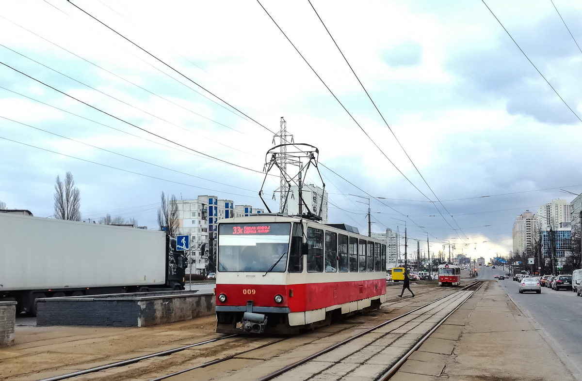 Киев, Tatra T6B5SU № 009