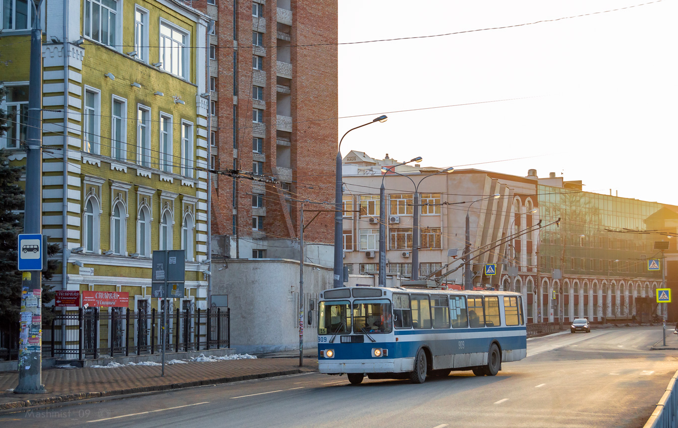 Самара, ЗиУ-682Г (СЗТМ) № 909