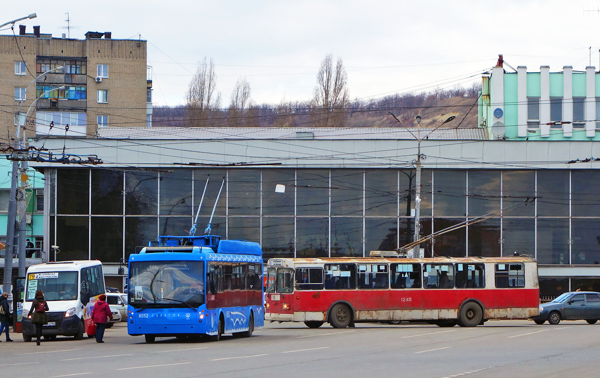 Саратов, Тролза-5265.00 «Мегаполис» № 8052; Саратов, ЗиУ-682Г-016  [Г0М] № 1245