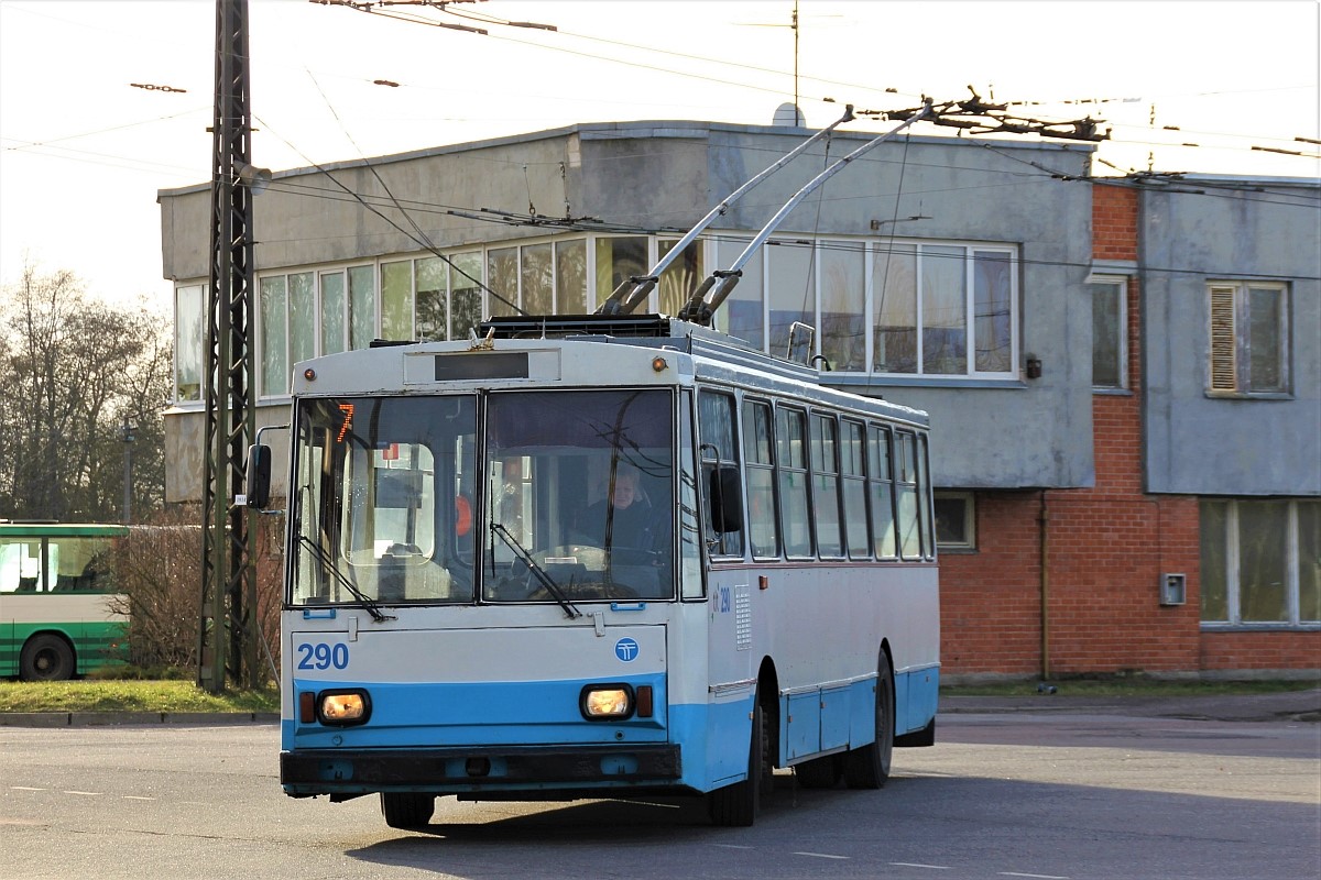 Таллин, Škoda 14Tr02/6 № 290