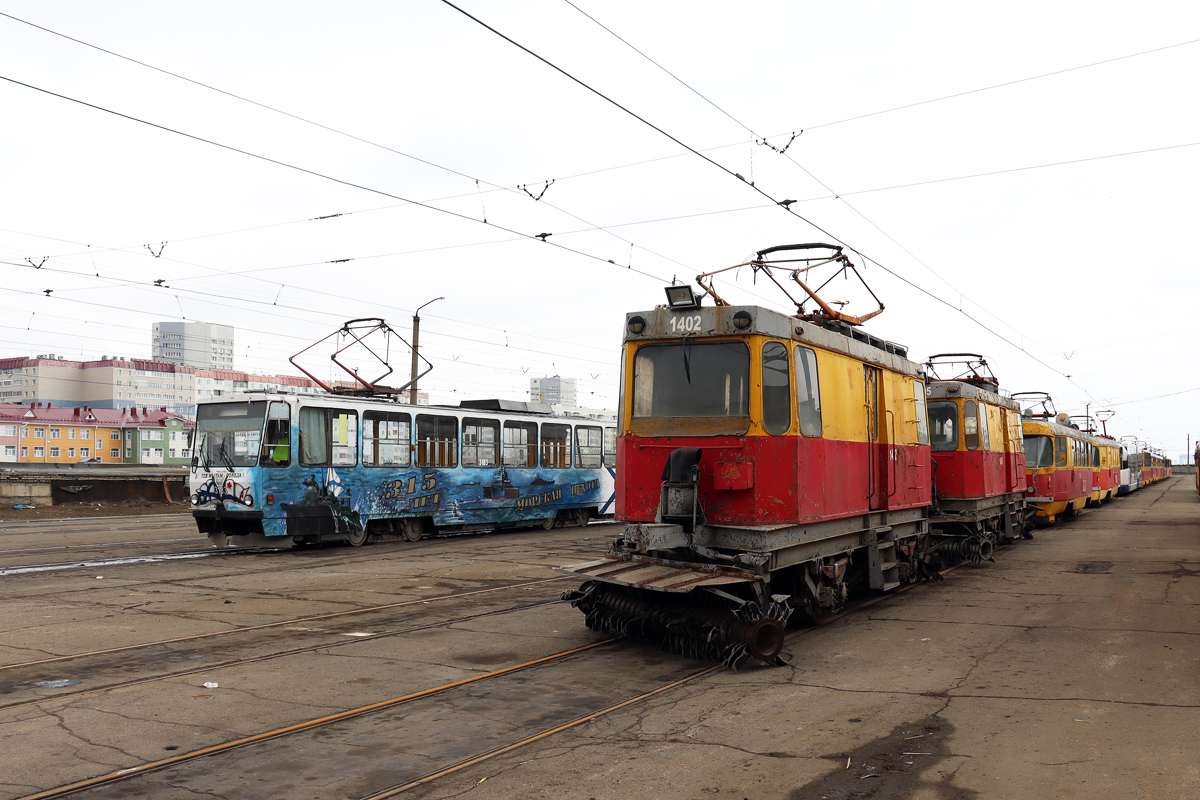 Barnaul, Tatra T6B5SU č. 3183; Barnaul, GS-4 č. 1402