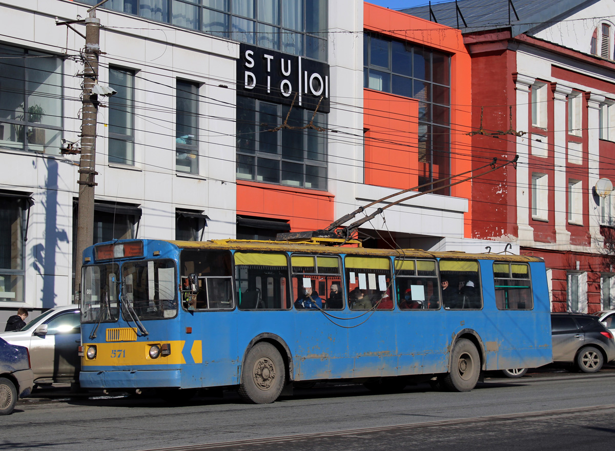 Киров, ЗиУ-682Г (СЗТМ) № 571