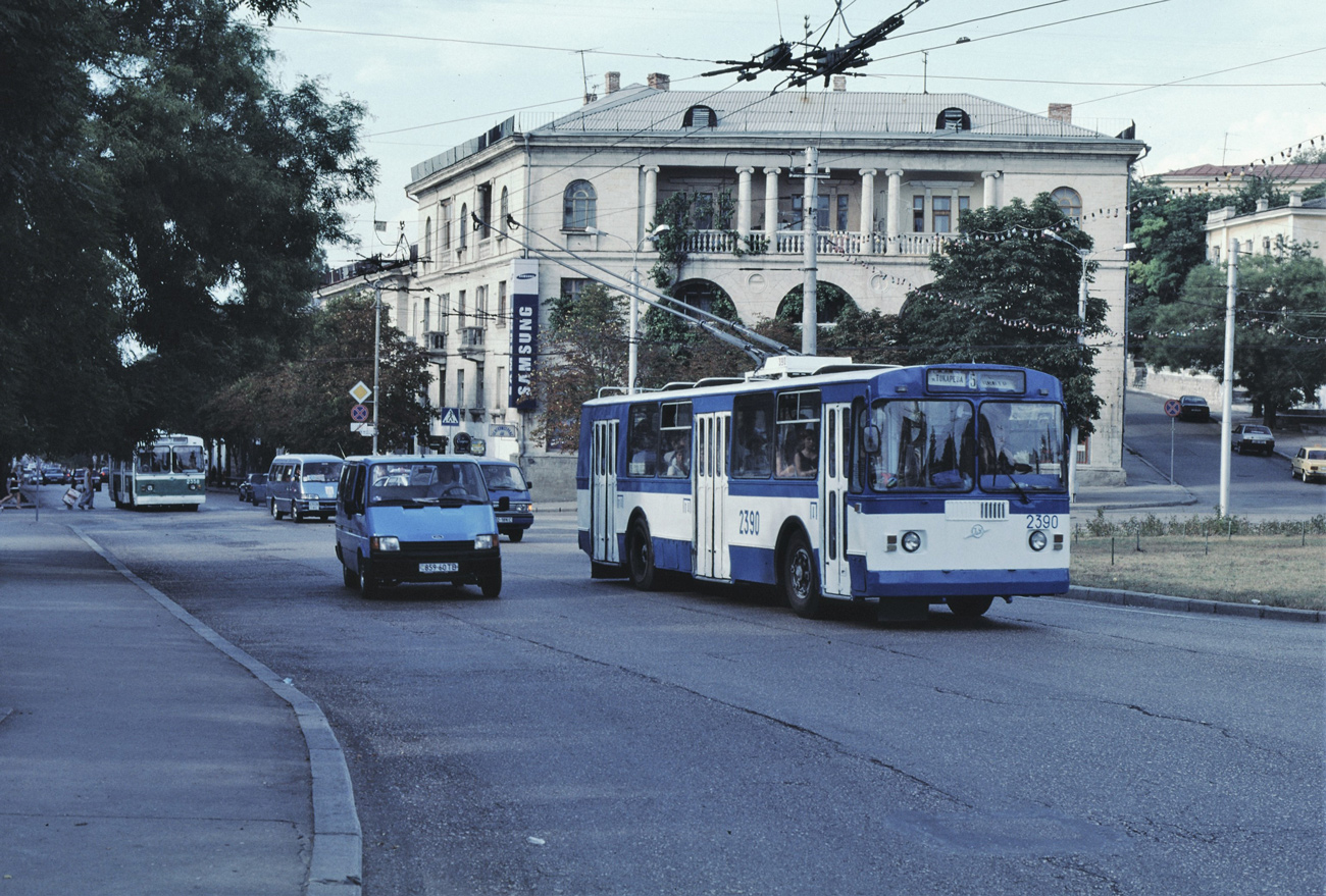 Севастополь, ЗиУ-682Г [Г00] № 2390