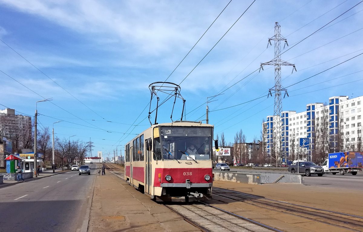 Киев, Tatra T6B5SU № 038